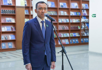 Сенат төрағасы Мәулен Әшімбаев өз дауысын берді