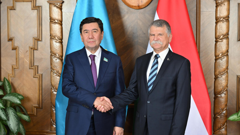  Мәжілістің баспасөз қызметі 