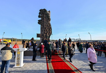 В области Абай открылся памятник пожарным и лесникам, погибшим при тушении лесных пожаров