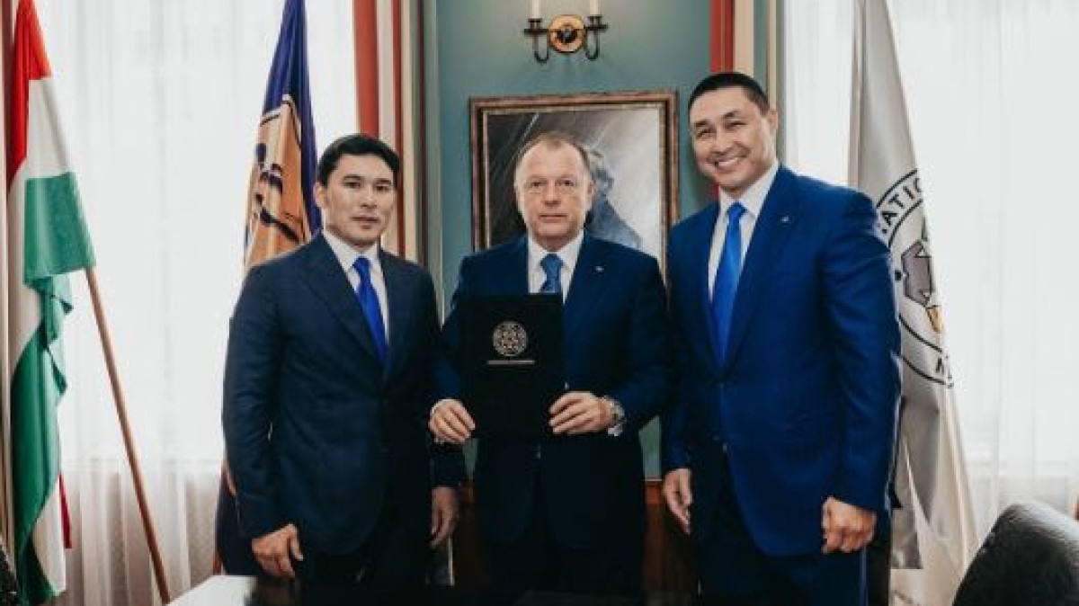  instagram.com/erbol_myrzabosynov 