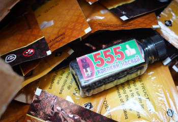 В Костанае задержали фуру с крупной партией насвая и снюсов