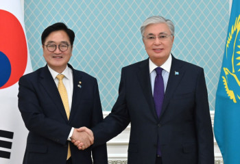 Tokayev meets with Speaker of National Assembly of South Korea