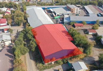 В Алматы сносят незаконные склады