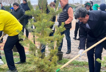 Будущее планеты в руках молодежи: министры встретились со школьниками
