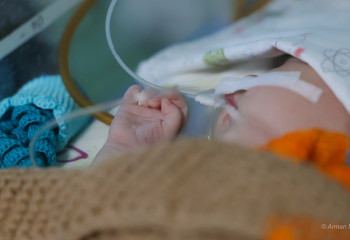 Жанып жатқан қоқыс жәшігінен табылған нәресте жансақтау бөлімінде қайтыс болды