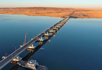 Самый длинный мост Казахстана выдержал 15 гружёных самосвалов