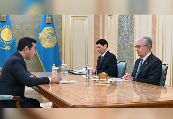 Kassym-Jomart Tokayev receives  Kazakh Minister of Agriculture
