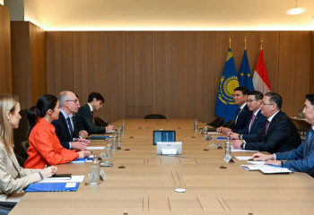Kazakh FM pays visit to Luxembourg