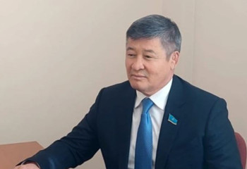 «Баламның артынан аңдитындар бар». Дәулет Тұрлыханов баласының әрекеті жайлы айтты