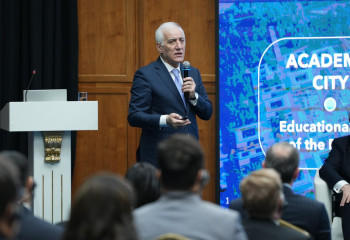 Армения президенті Мемлекеттік басқару академиясында дәріс оқыды