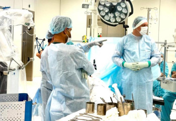 Травматология орталығында роботталған жүйе арқылы операция жасалды