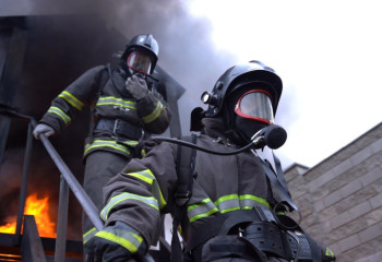 Работа в любых условиях: журналисты освоили умение вести репортажи с мест ЧС