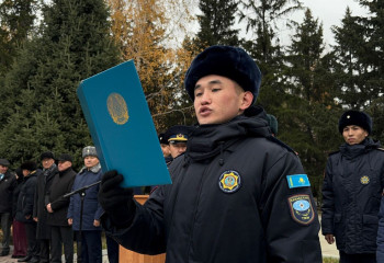 Служить на благо безопасности – присягу приняли новоиспеченные спасатели ВКО