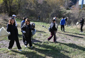 В Алматы привели в порядок ущелье Аюсай в рамках кампании «Жарқын күз»