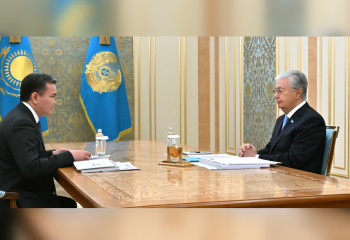 Head of State Kassym-Jomart Tokayev receives Astana mayor Zhenis Kassymbek