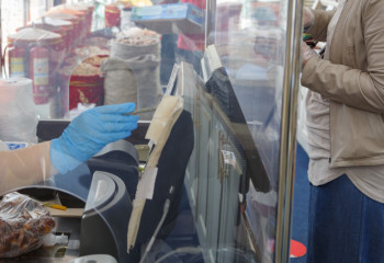 Карагандинка украла в магазине бритвенный набор, чтобы сделать сюрприз возлюбленному