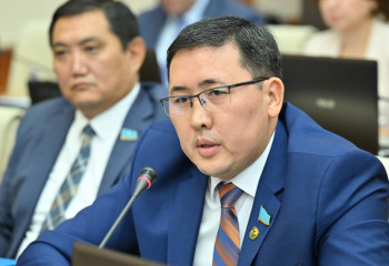 Қазақстандағы халықаралық автобустардың 84 % тозығы жеткен – депутат