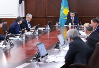 Олжас Бектенов Су кеңесінің отырысын өткізді