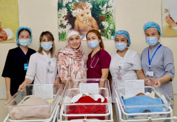 Республика күні қарсаңында елордада үшем дүниеге келді