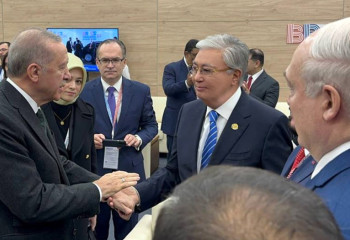 Мемлекет басшысы «БРИКС плюс» саммитіне қатысушылармен әңгімелесті