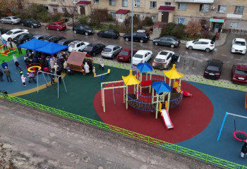 Астана встречает День Республики с благоустроенным дворами