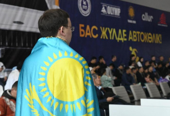 Асық ату: Астанада алғашқы ашық турнирдің чемпионы автокөлікке ие болды