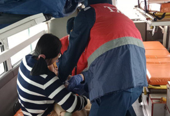 Сотрудники Центра медицины катастроф пришли на помощь годовалому малышу