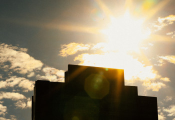 На Солнце наблюдают магнитные петли высотой существенно больше Земли