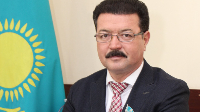  жеке мұрағаттан 