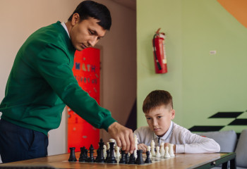 Отказ от Дубая ради сельской школы: зачем прогрессивный учитель возглавил учебное заведение в селе Кулынжон