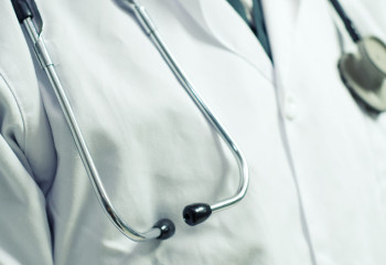 Дәрігерге дауыс көтерген әйел айыппұл төлейтін болды