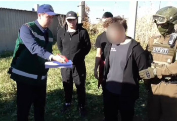 В Усть-Каменогорске задержали мужчину, который организовал на даче фитолабораторию