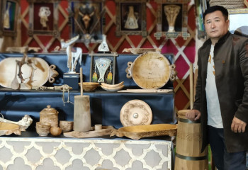 Ермек Кәрім, ағаш шебері: Ұлттық бұйымдарға шетелдіктер әуес