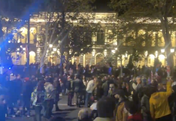 Парламент сайлауы: Грузияда наразылық акциясы аяқталды