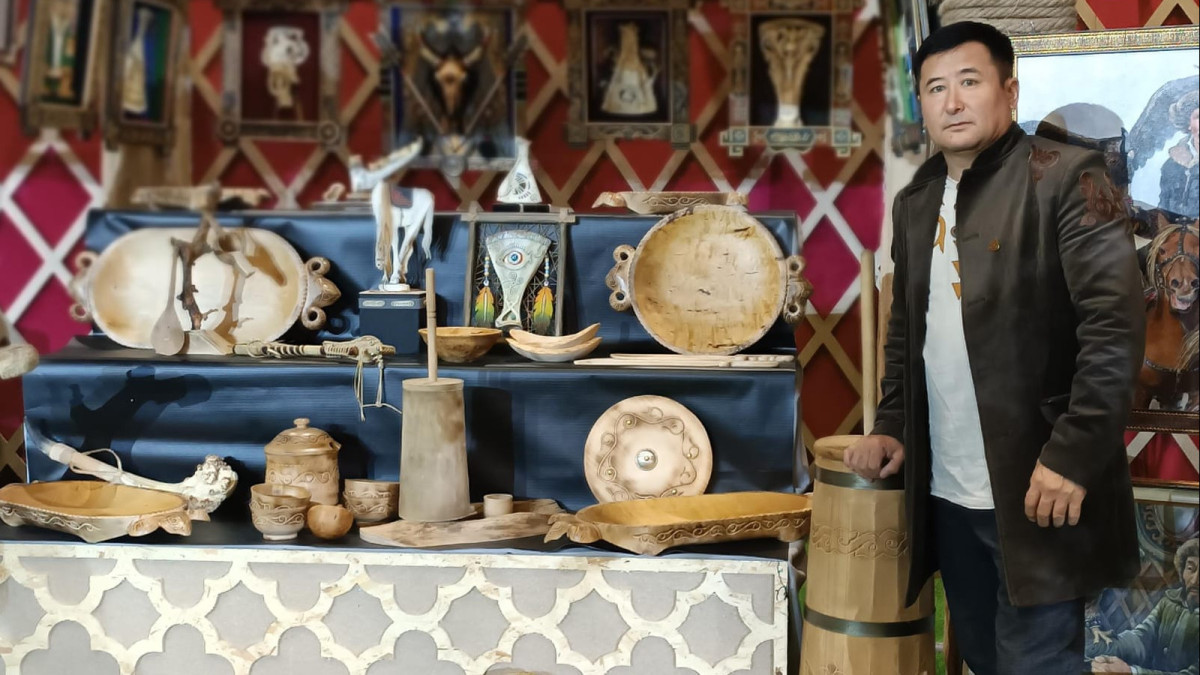  Жеке мұрағаттан 