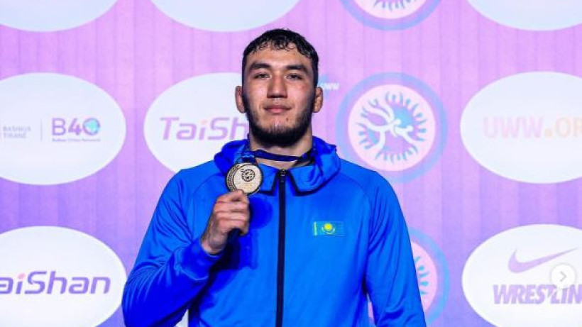  instagram.com/rr1zabek 