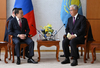 Касым-Жомарт Токаев встретился с Председателем Великого Государственного Хурала Монголии