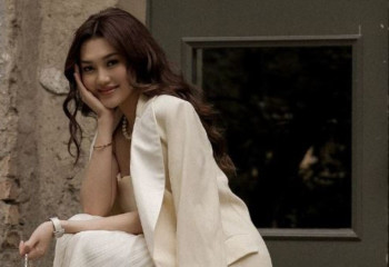 Ерке Есмахан кіші ұлының суретін жариялады