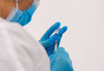 Қазақстандықтар псориазды инновациялық емдеуді тегін ала алады