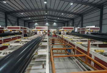 Louis Vuitton и Gucci будут использовать ткани и нити из Туркестана для пошива одежды