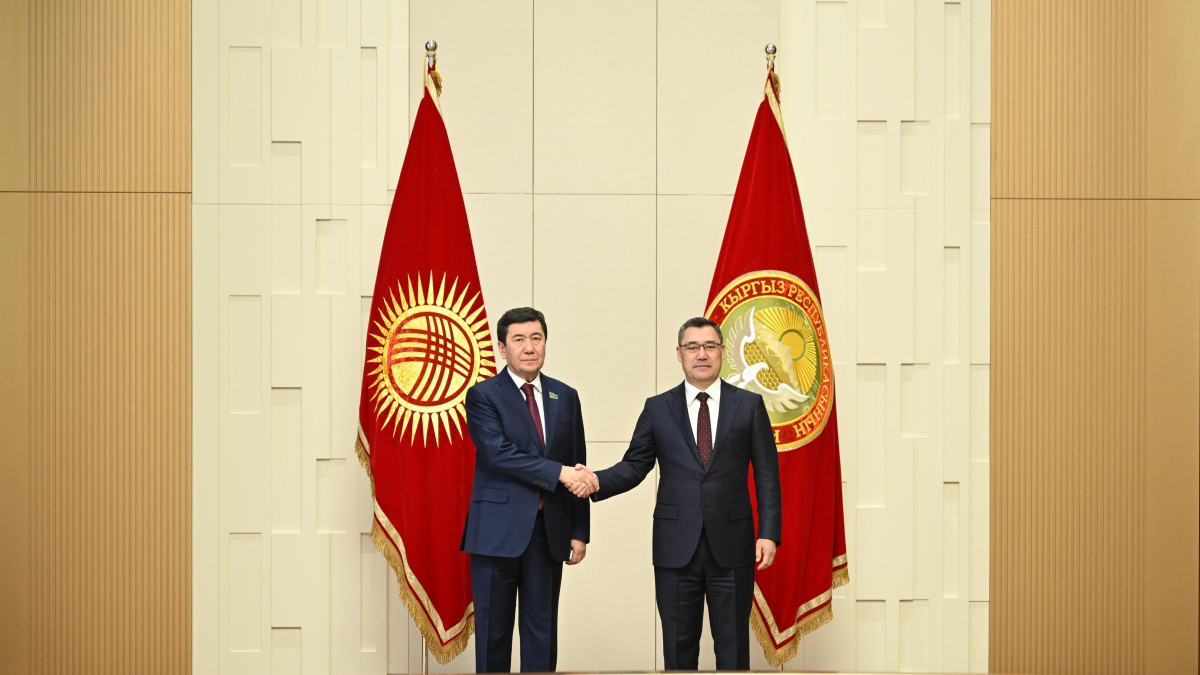  © Ж.Жумабеков 