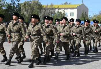 Морские пехотинцы осваивают азы военной науки