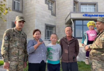 Түркістанда Ұлттық ұлан сарбаздары 3 жасар қызды аман алып қалды