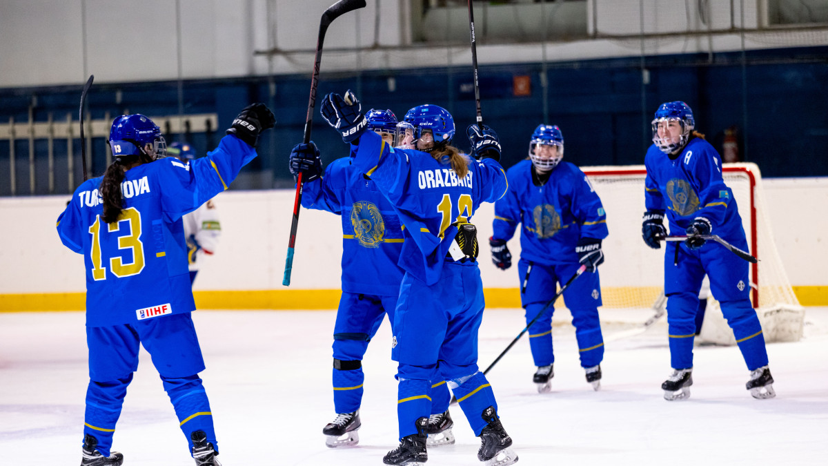  icehockey.kz 