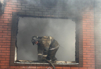 Дом загорелся в Акмолинской области