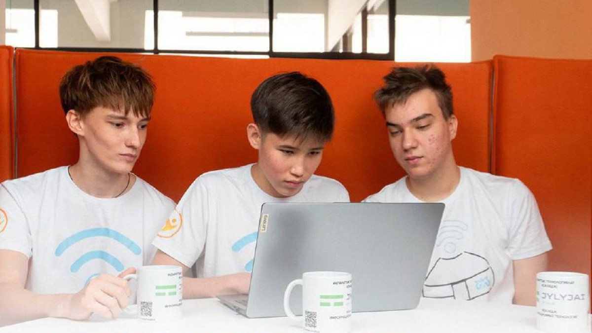  Kazakh Ministry of Education 