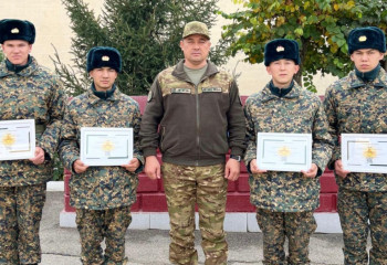 Сарбаздарға ҰБТ-сыз оқуға түсу сертификаты табысталды