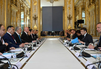 Между нашими странами поддерживается активный и доверительный политический диалог: Токаев о Казахстане и Франции