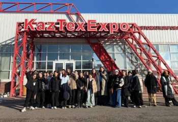 Астаналық оқушылар өндіріс алаңдарын аралап шықты