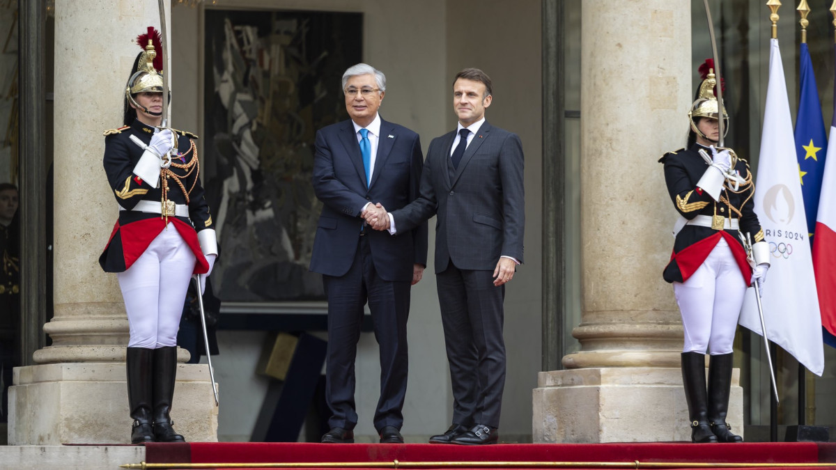  @EmmanuelMacron / Х 